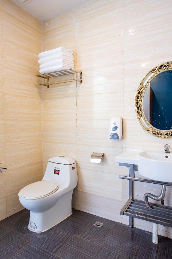 Beez Hotel Kuala Lumpur Bagian luar foto